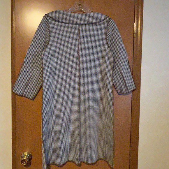 BEEBOP & WALLY Sz M Blue & Tan Pattern 3/4 Sleeve Shift Dress with Pockets - Picture 6 of 7